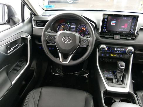 Used 2019 Toyota RAV4 XLE w/ Convenience Package AWD/4WD image 23