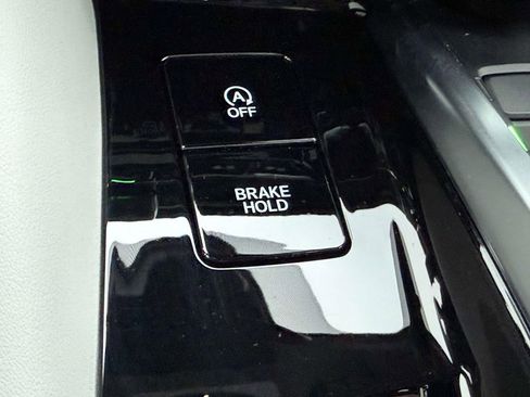 Used 2024 Acura MDX SH-AWD w/ Technology Package image 29