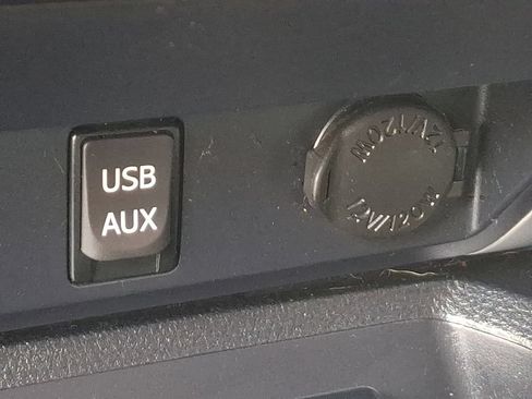 Used 2017 Toyota Tundra SR5 w/ TRD Off Road Package AWD/4WD image 26