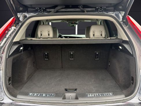 Used 2023 Cadillac XT4 Premium Luxury image 22