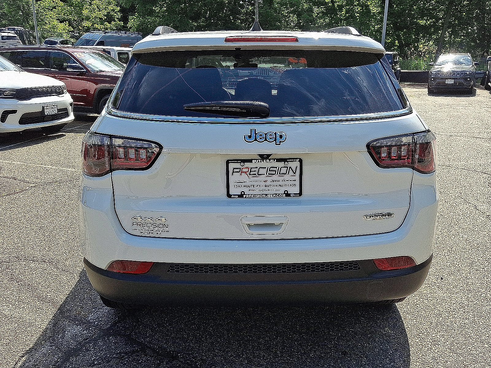 Certified 2023 Jeep Compass Latitude AWD/4WD image 6