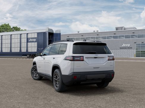 New 2026 Jeep Cherokee Laredo AWD/4WD image 3