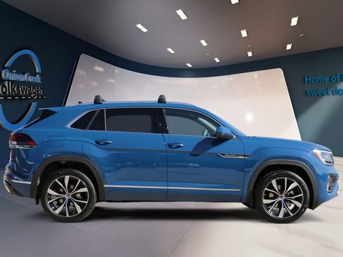 New 2026 Volkswagen Atlas Cross Sport SEL Premium R-Line AWD/4WD image 4