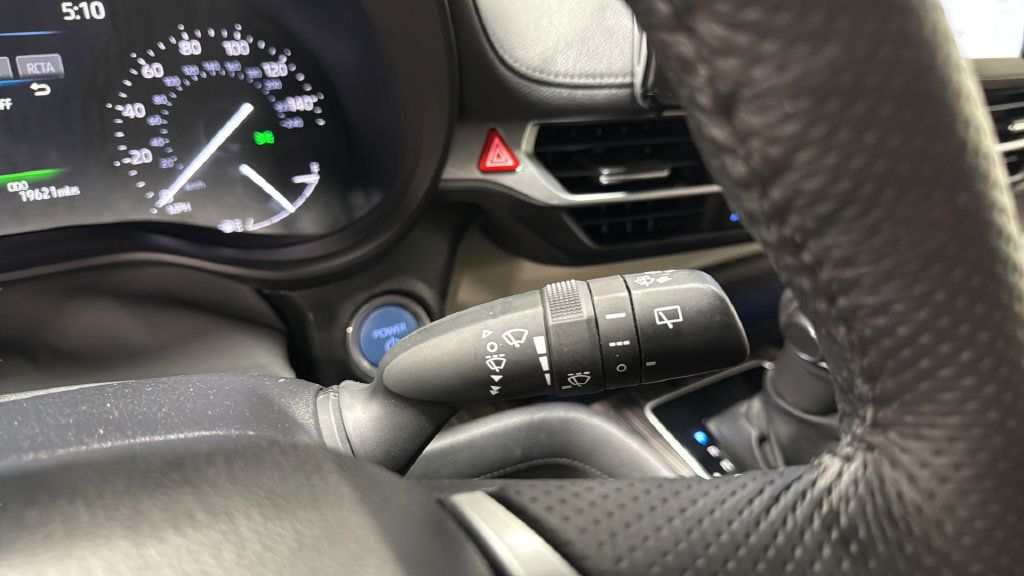 Used 2023 Toyota Sienna Limited AWD/4WD image 35
