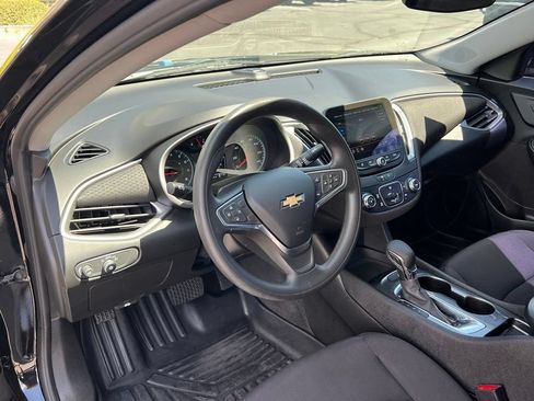 Used 2022 Chevrolet Malibu LS FWD image 26