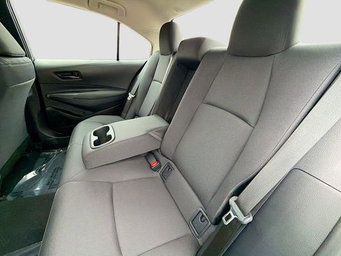 Used 2025 Toyota Corolla LE w/ Convenience Package image 19