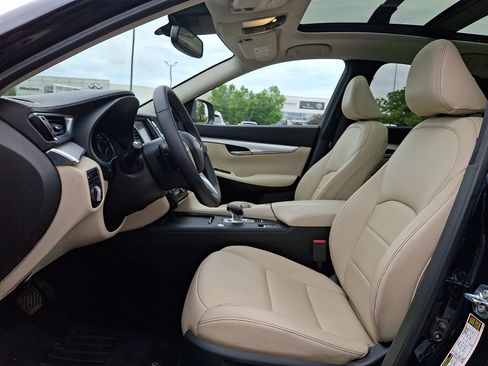 Used 2021 INFINITI QX50 Luxe w/ Cargo Package AWD/4WD image 13