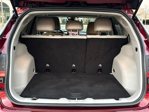 Used 2022 Jeep Compass Limited image 7