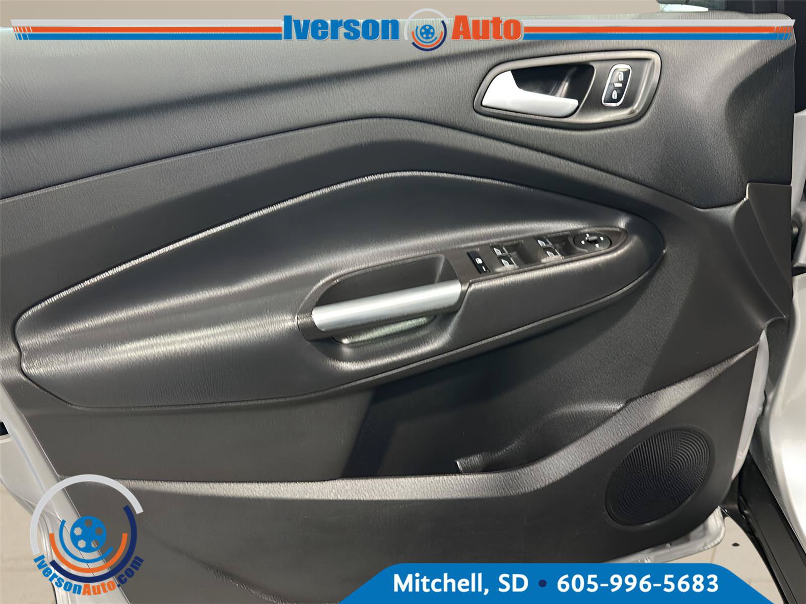 Used 2019 Ford Escape SEL AWD/4WD image 13