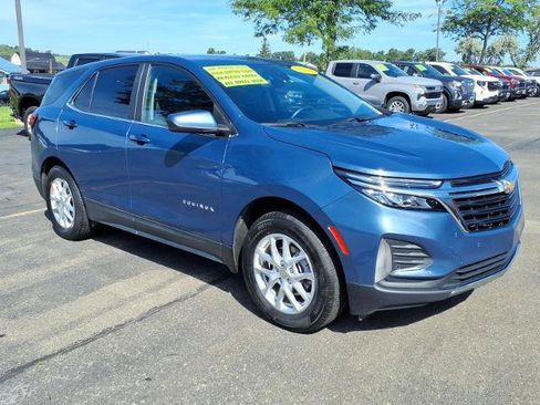 Used 2024 Chevrolet Equinox LT AWD/4WD image 3