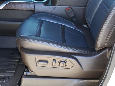 Used 2022 GMC Sierra 2500 Denali w/ Denali Ultimate Package image 17