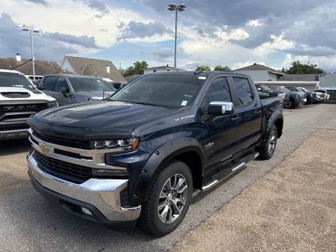 Used 2020 Chevrolet Silverado 1500 LT w/ Texas Edition RWD image 2