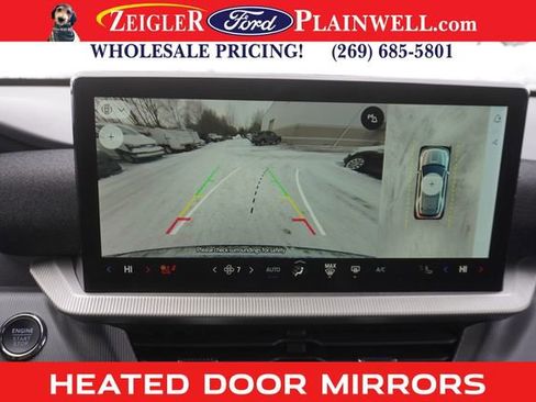 Used 2025 Ford Explorer ST-Line w/ ST-Line Street Pack image 17