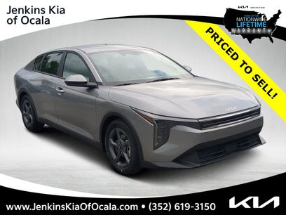 New 2025 Kia K4 LXS