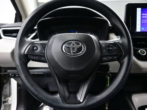 Used 2023 Toyota Corolla LE FWD image 21