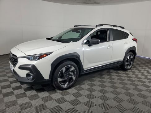 Used 2025 Subaru Crosstrek 2.5i Limited w/ Crosstrek Mirror Package AWD/4WD image 8