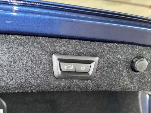 Certified 2023 BMW 530i w/ Premium Package image 34