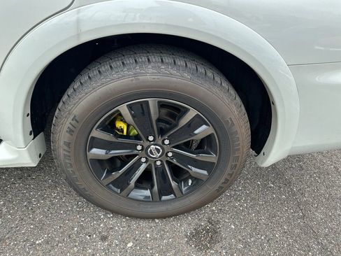 Used 2020 Nissan Armada Platinum image 34