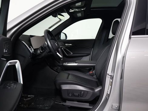Used 2025 BMW X1 xDrive28i w/ Convenience Package image 10