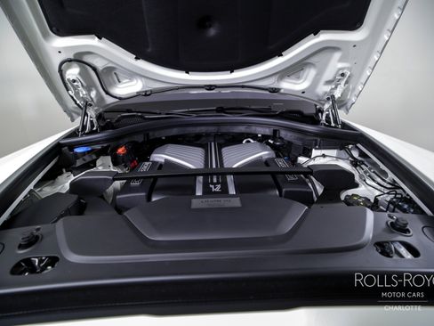 Certified 2025 Rolls-Royce Cullinan image 35