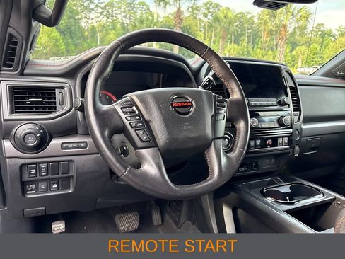 Used 2021 Nissan Titan PRO-4X w/ Pro-4x Convenience Package AWD/4WD image 7