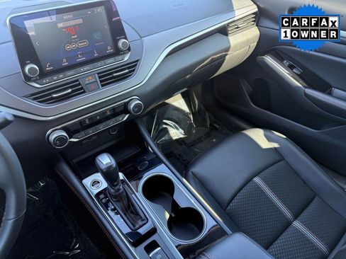 Used 2024 Nissan Altima 2.5 SR image 32