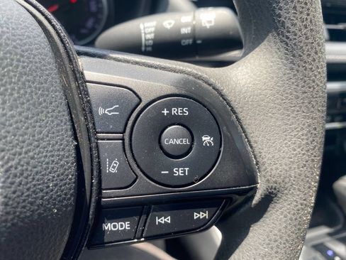 Used 2019 Toyota RAV4 LE w/ All Weather Liner Package AWD/4WD image 28