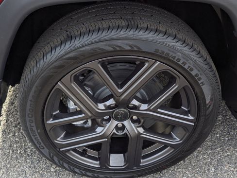 New 2026 Jeep Compass Latitude AWD/4WD image 7