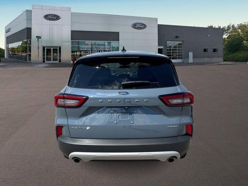Used 2023 Ford Escape Active image 10