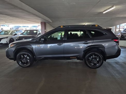 Used 2025 Subaru Outback Wilderness w/ Wilderness Package AWD/4WD image 9