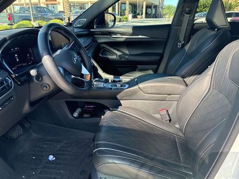 Used 2024 INFINITI QX60 Autograph w/ Cargo Package image 10