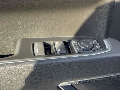 Used 2025 GMC Sierra 1500 SLT AWD/4WD image 20