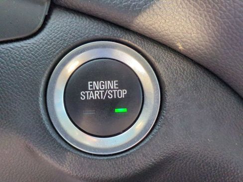Used 2024 Chevrolet Equinox LT FWD image 26