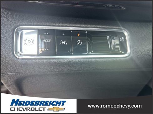 Used 2024 Buick Envision Sport Touring AWD/4WD image 23