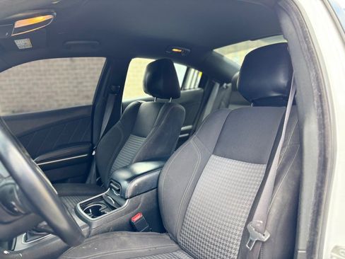 Used 2023 Dodge Charger SXT RWD image 10