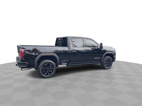 New 2026 GMC Sierra 2500 AT4 w/ AT4 Premium Plus Package image 8