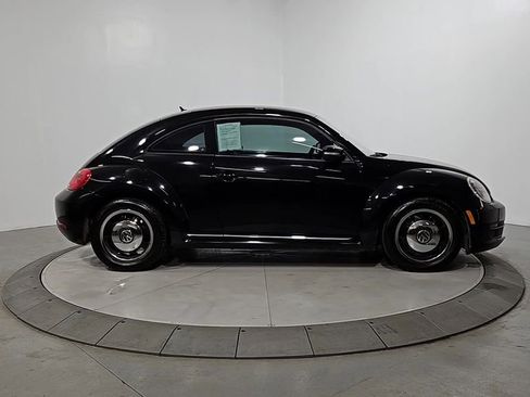 Used 2012 Volkswagen Beetle 2.5 image 6