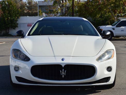 Used 2011 Maserati GranTurismo S image 8