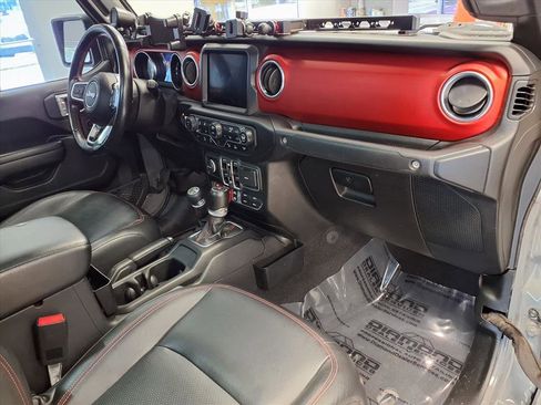 Used 2021 Jeep Gladiator Rubicon image 9