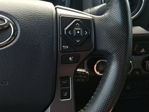 Certified 2020 Toyota Tacoma TRD Sport AWD/4WD image 21