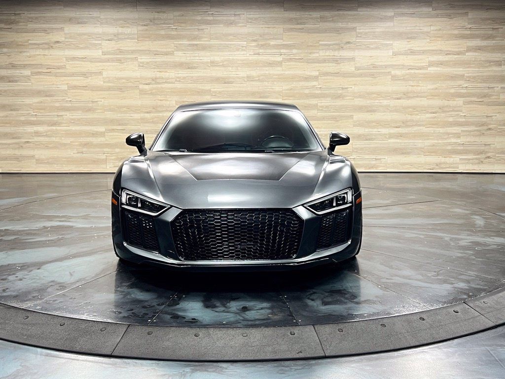 Used 2017 Audi R8 V10 AWD/4WD image 9