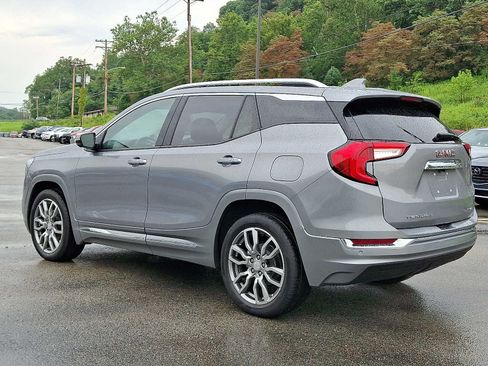 Used 2023 GMC Terrain Denali w/ Denali Premium Package AWD/4WD image 4