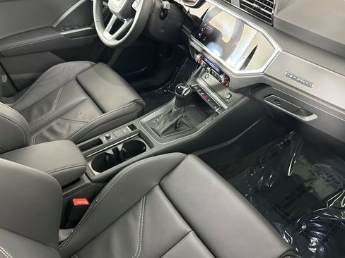 Used 2025 Audi Q3 2.0T Premium w/ Convenience Package image 15