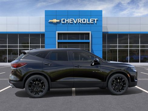 New 2025 Chevrolet Blazer LT image 26