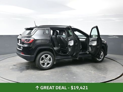 Used 2024 Jeep Compass Latitude image 52