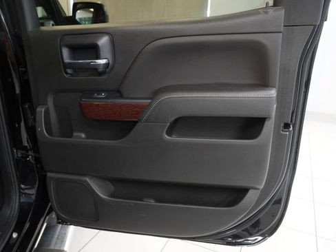 Used 2018 GMC Sierra 1500 SLT w/ SLT Premium Package AWD/4WD image 29