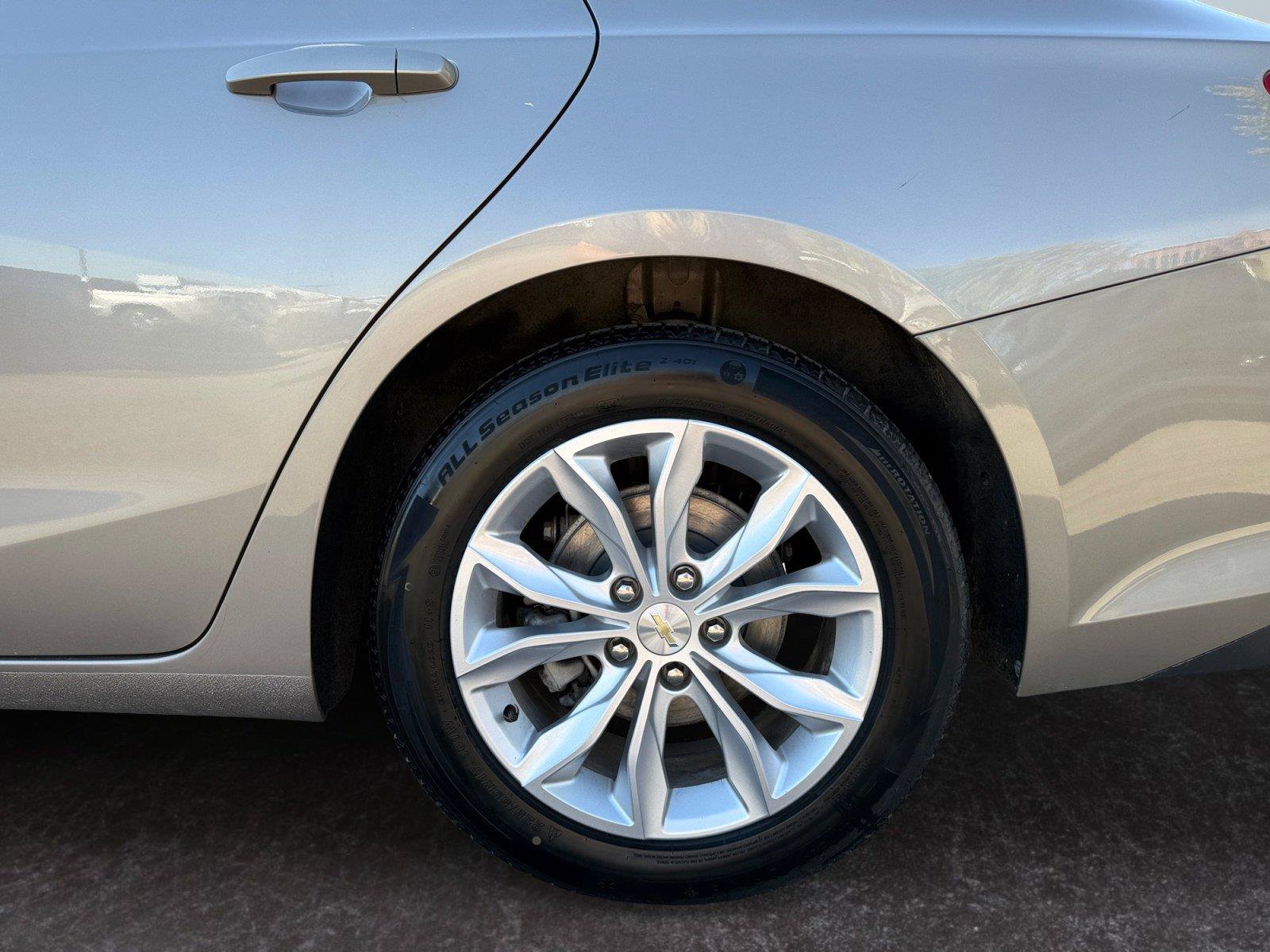 Used 2023 Chevrolet Malibu LT FWD image 25