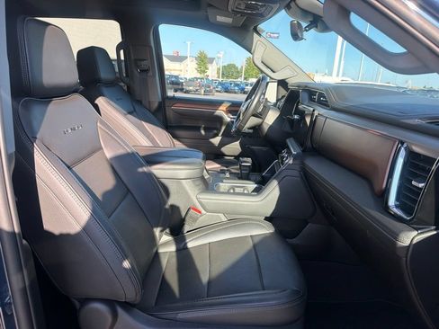 Used 2023 GMC Sierra 1500 Denali w/ Denali Reserve Package AWD/4WD image 43