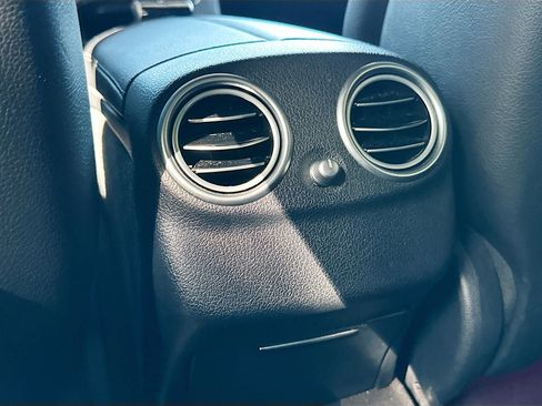 Used 2020 Mercedes-Benz E 450 4MATIC Sedan image 27