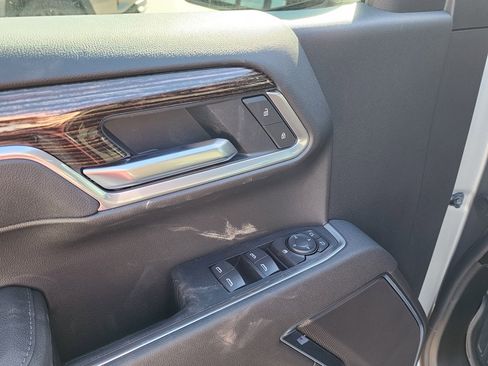 New 2026 GMC Sierra 1500 Elevation w/ LPO, Elevation Black Package image 15